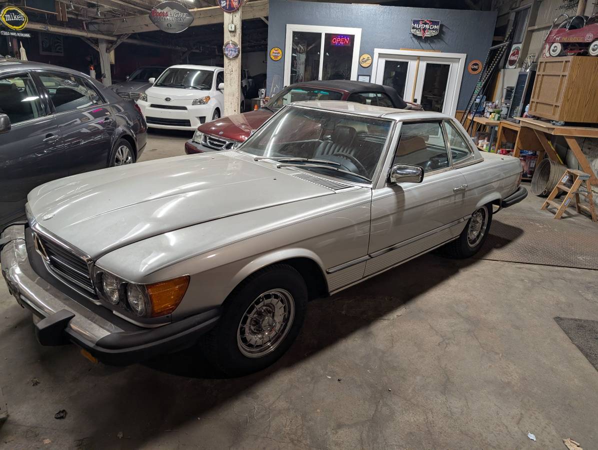 Mercedes-benz-380-sl-1984-silver-10