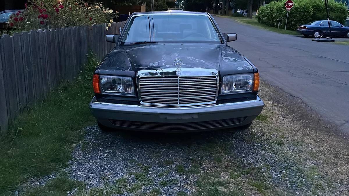 Mercedes-benz-380sel-w126-1982-black-1