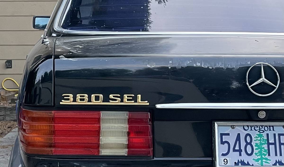 Mercedes-benz-380sel-w126-1982-black-3