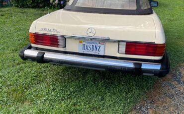 Mercedes-benz-380sl-1981-yellow-1