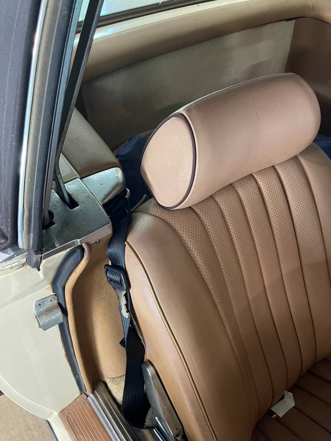 Mercedes-benz-380sl-1981-yellow-6