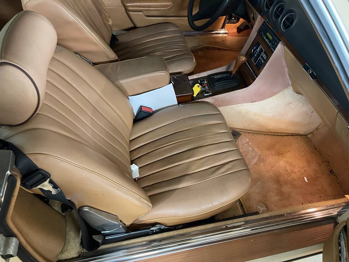 Mercedes-benz-380sl-1981-yellow-7
