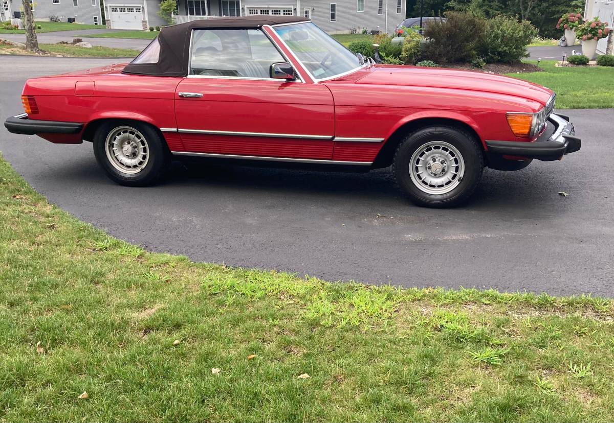 Mercedes-benz-380sl-1982-red-1