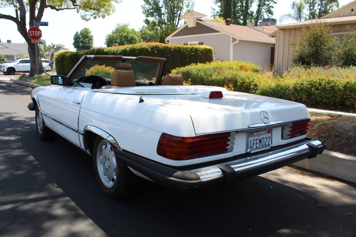 Mercedes-benz-380sl-1984-white-16