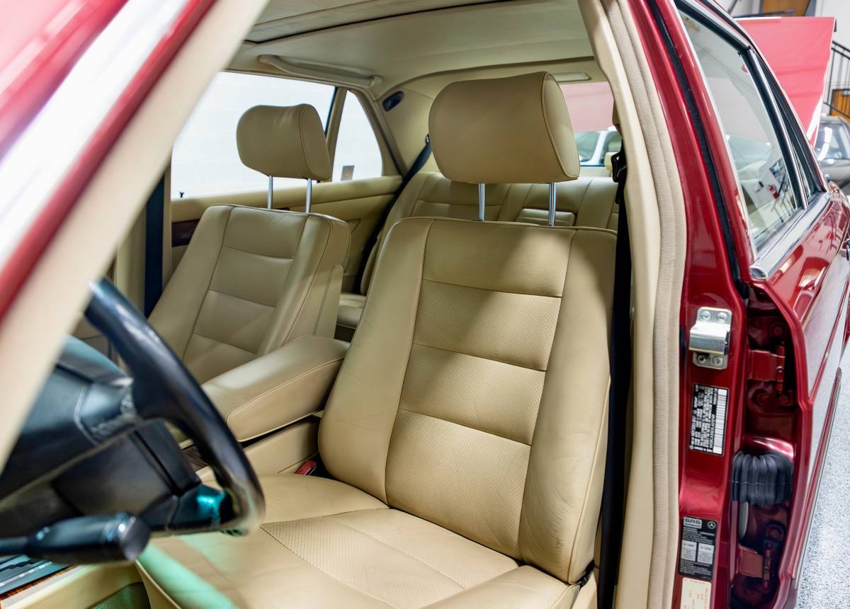 Mercedes-benz-420-sel-1990-red-12
