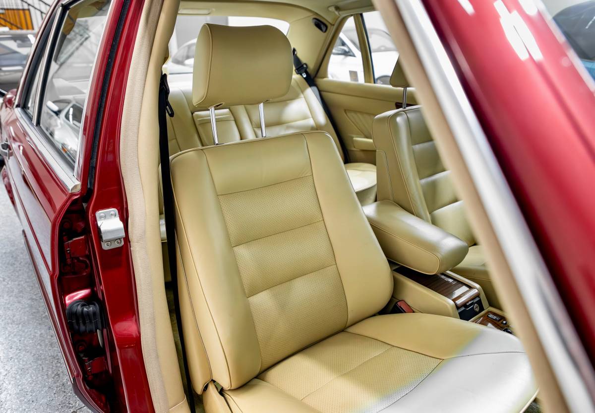 Mercedes-benz-420-sel-1990-red-13