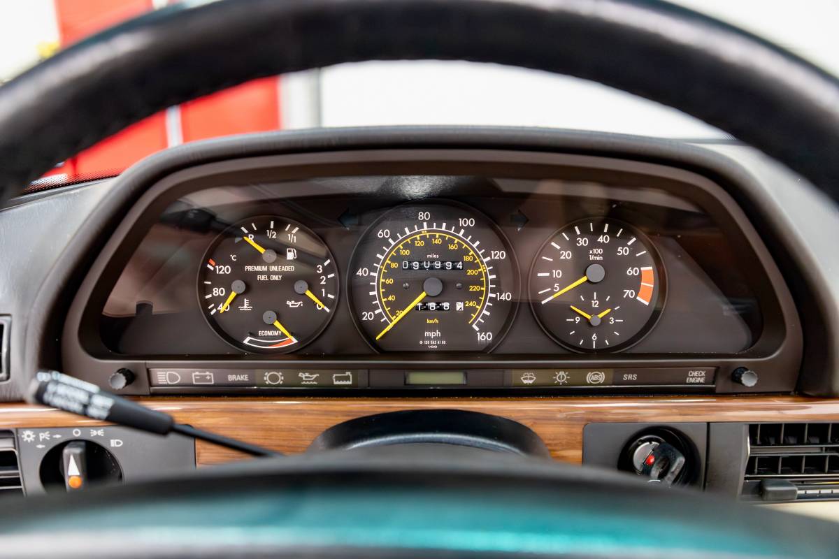 Mercedes-benz-420-sel-1990-red-16