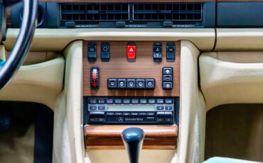 Mercedes-benz-420-sel-1990-red-17