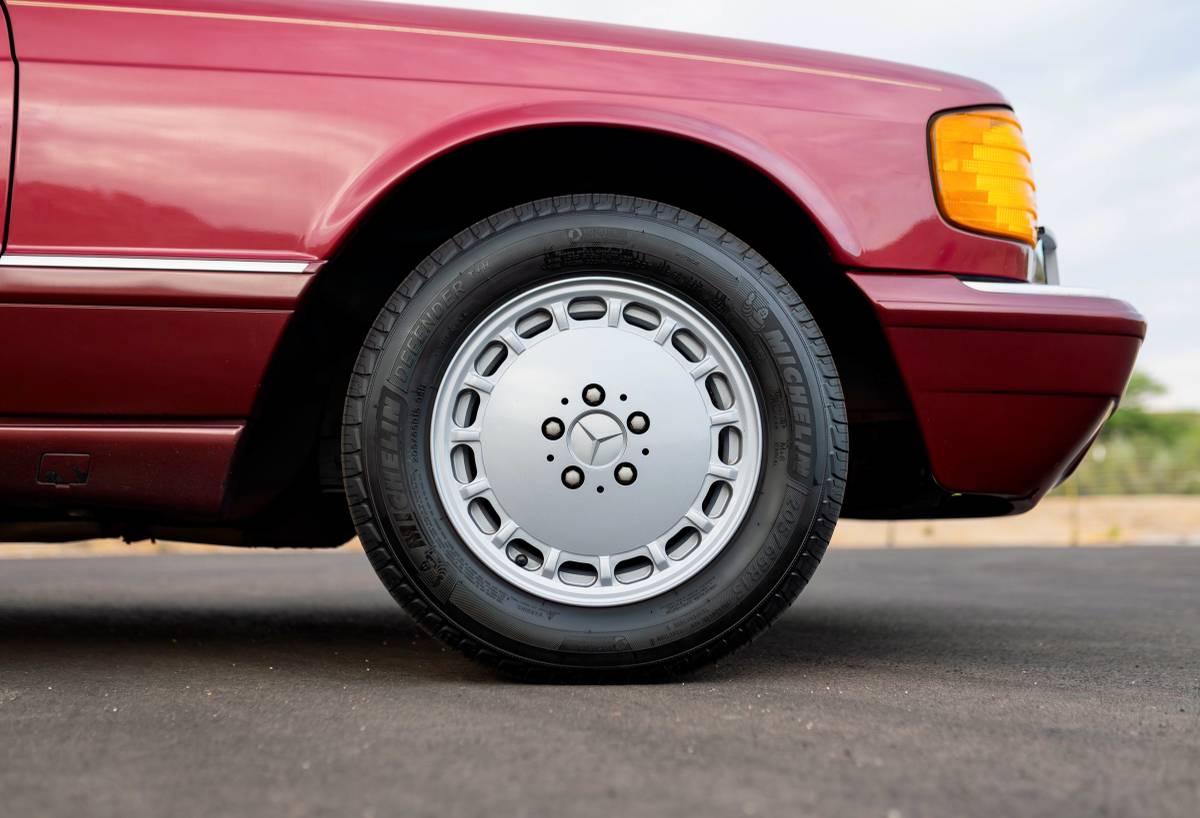 Mercedes-benz-420-sel-1990-red-7