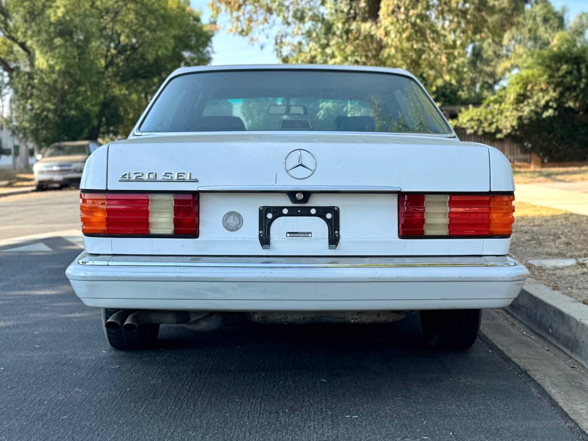 Mercedes-benz-420-sel-1991-white-4