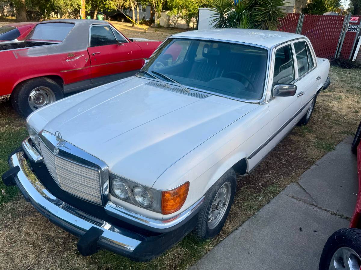 Mercedes-benz-450se-1976-white-22