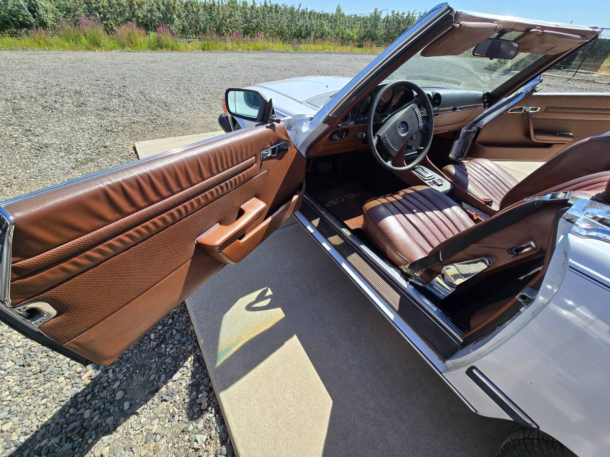 Mercedes-benz-450sl-1975-white-11