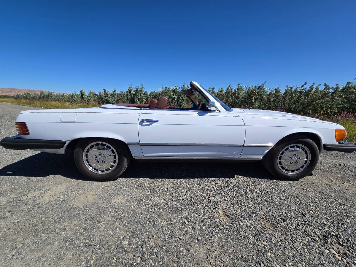 Mercedes-benz-450sl-1975-white-4