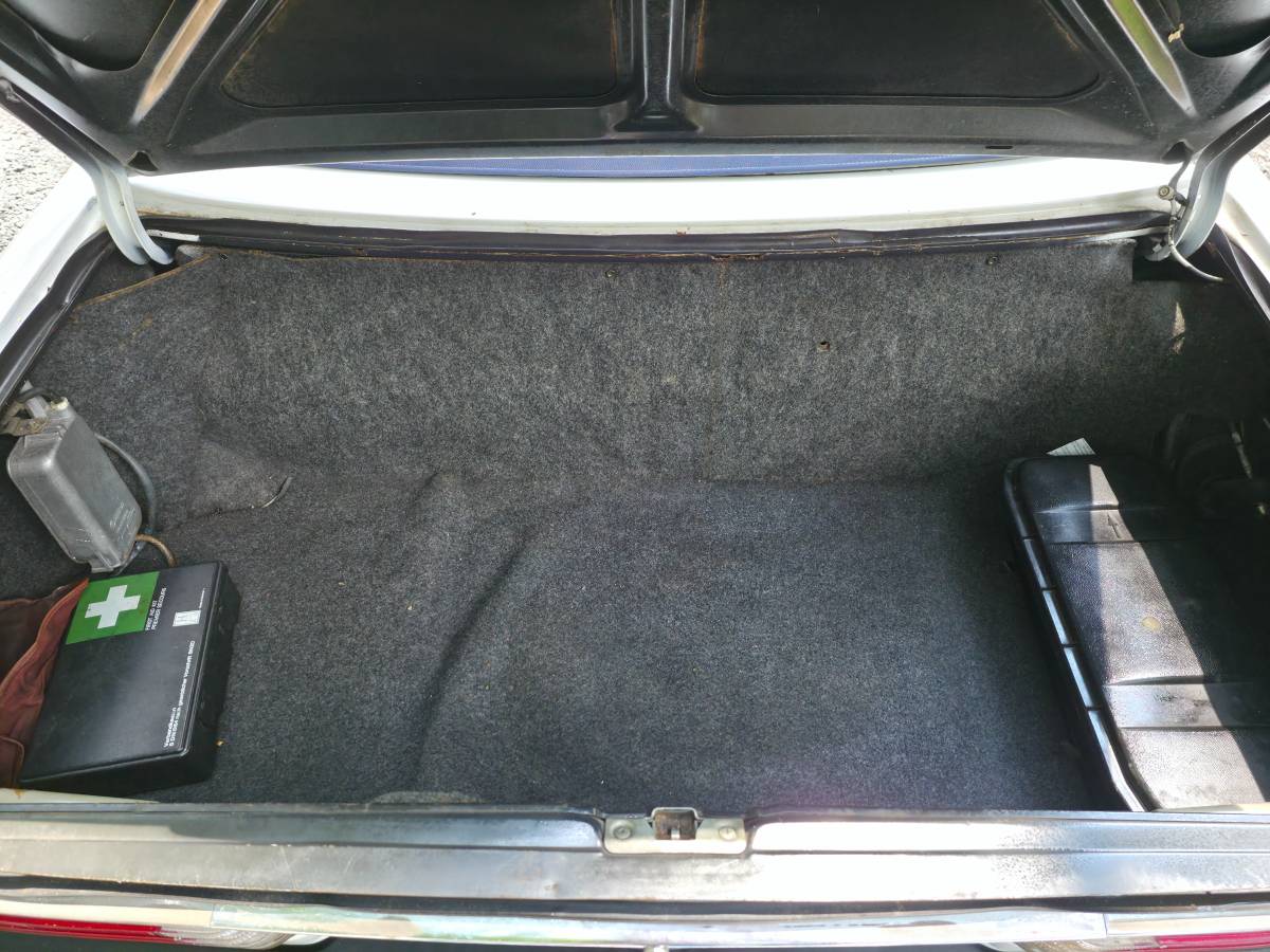 Mercedes-benz-450sl-1977-3