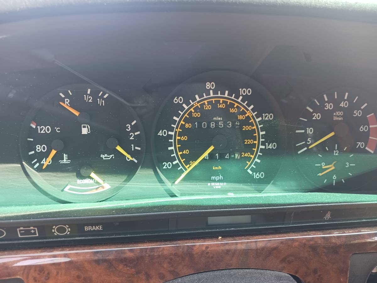 Mercedes-benz-500-sec-1984-silver-4