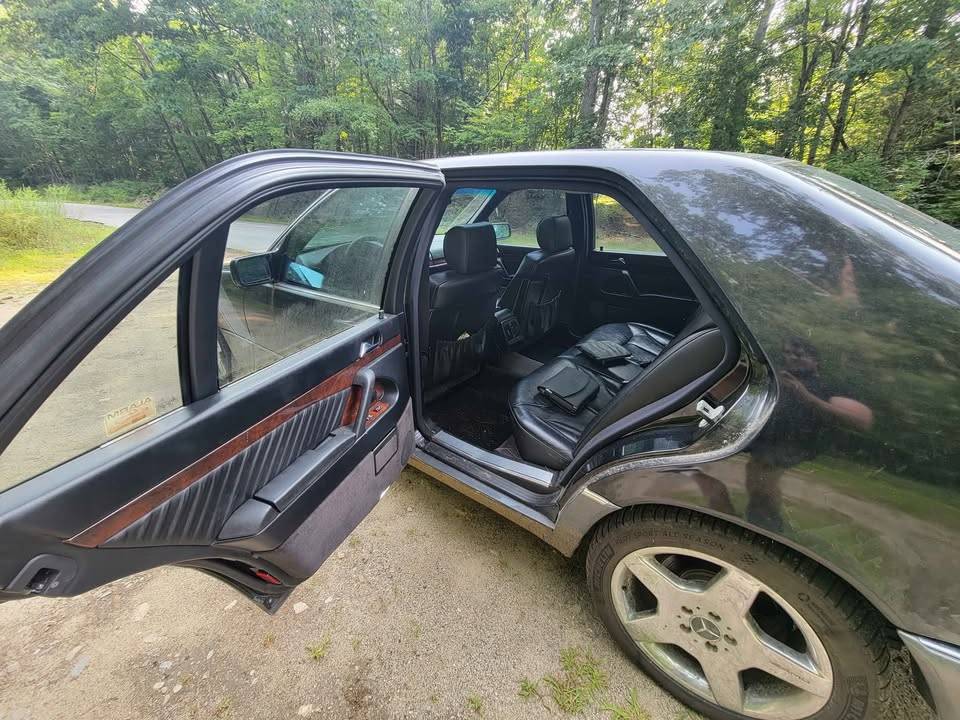Mercedes-benz-500-sel-1993-black-11