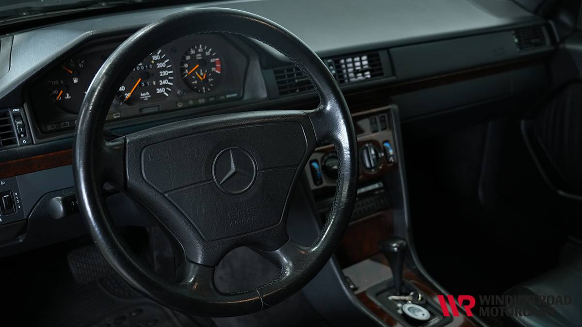 Mercedes-benz-500e-1992-black-14