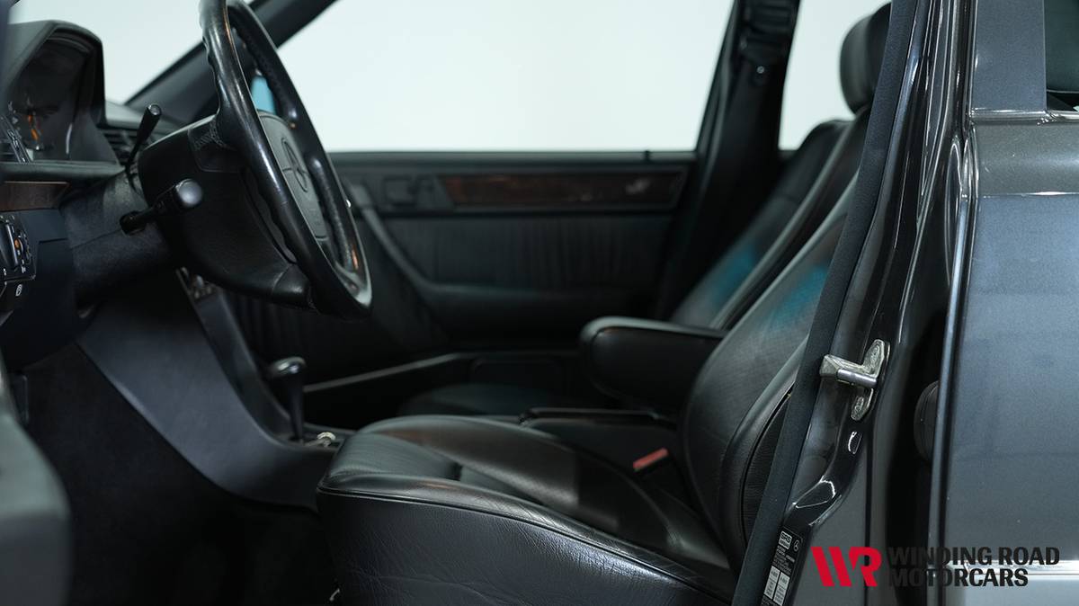 Mercedes-benz-500e-1992-black-9