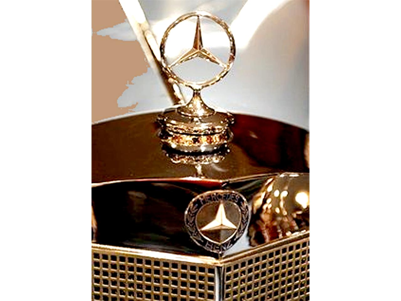 Mercedes-benz-540k-1971-Sillver-amp-Burgandy-Claret-burgandy
