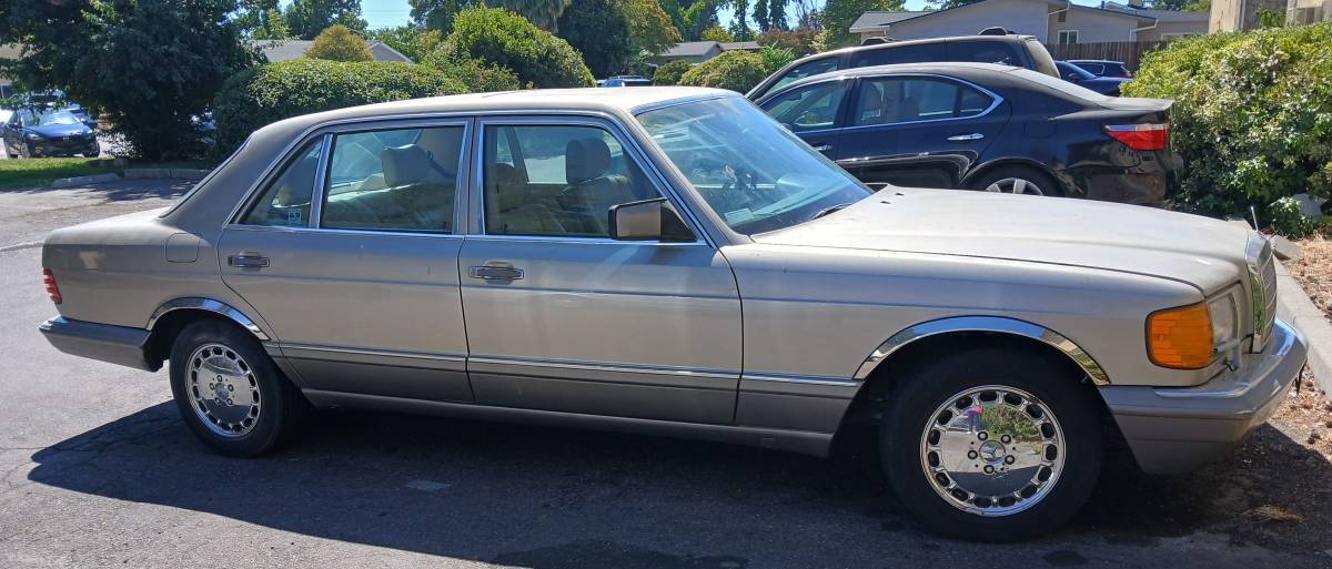 Mercedes-benz-560-560sel-1989-silver-15