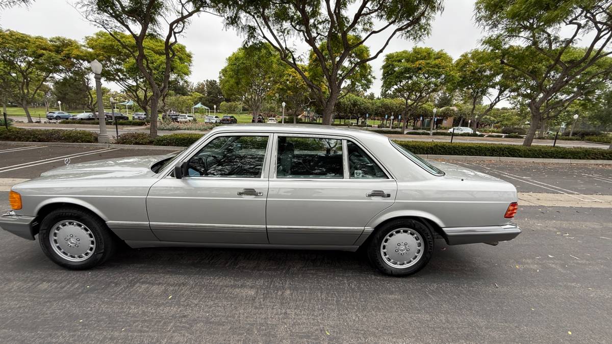 Mercedes-benz-560-560sel-1990-silver-2