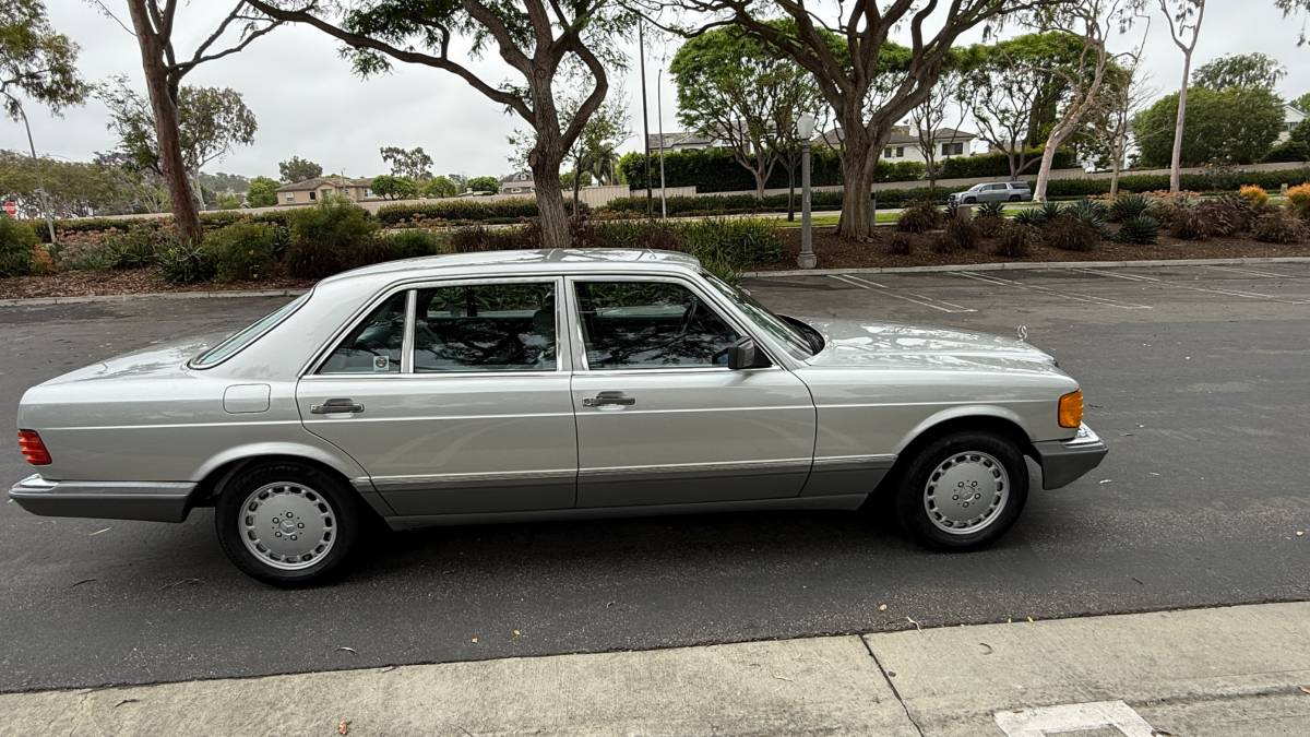 Mercedes-benz-560-560sel-1990-silver-3