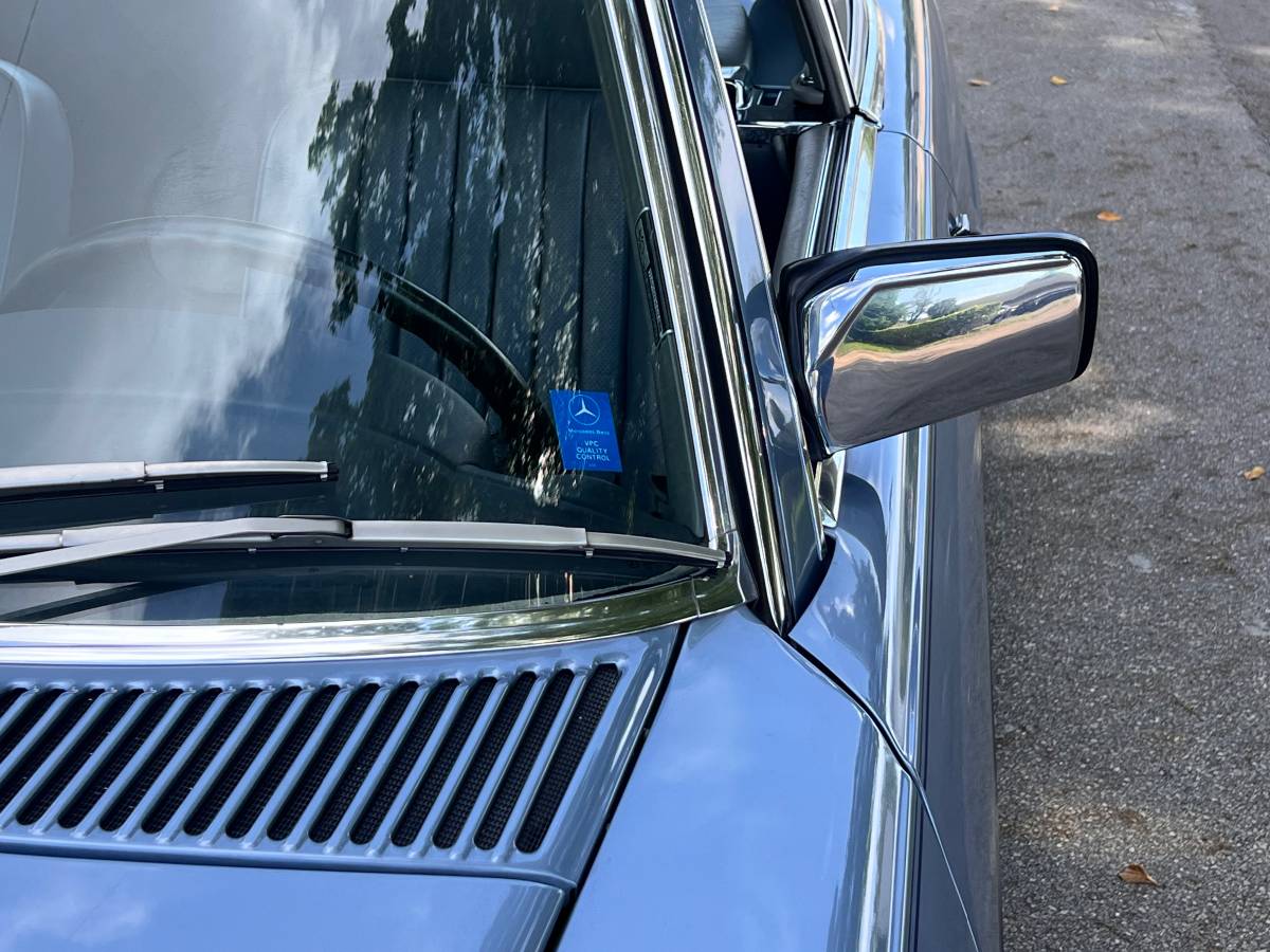Mercedes-benz-560-560sl-1987-1