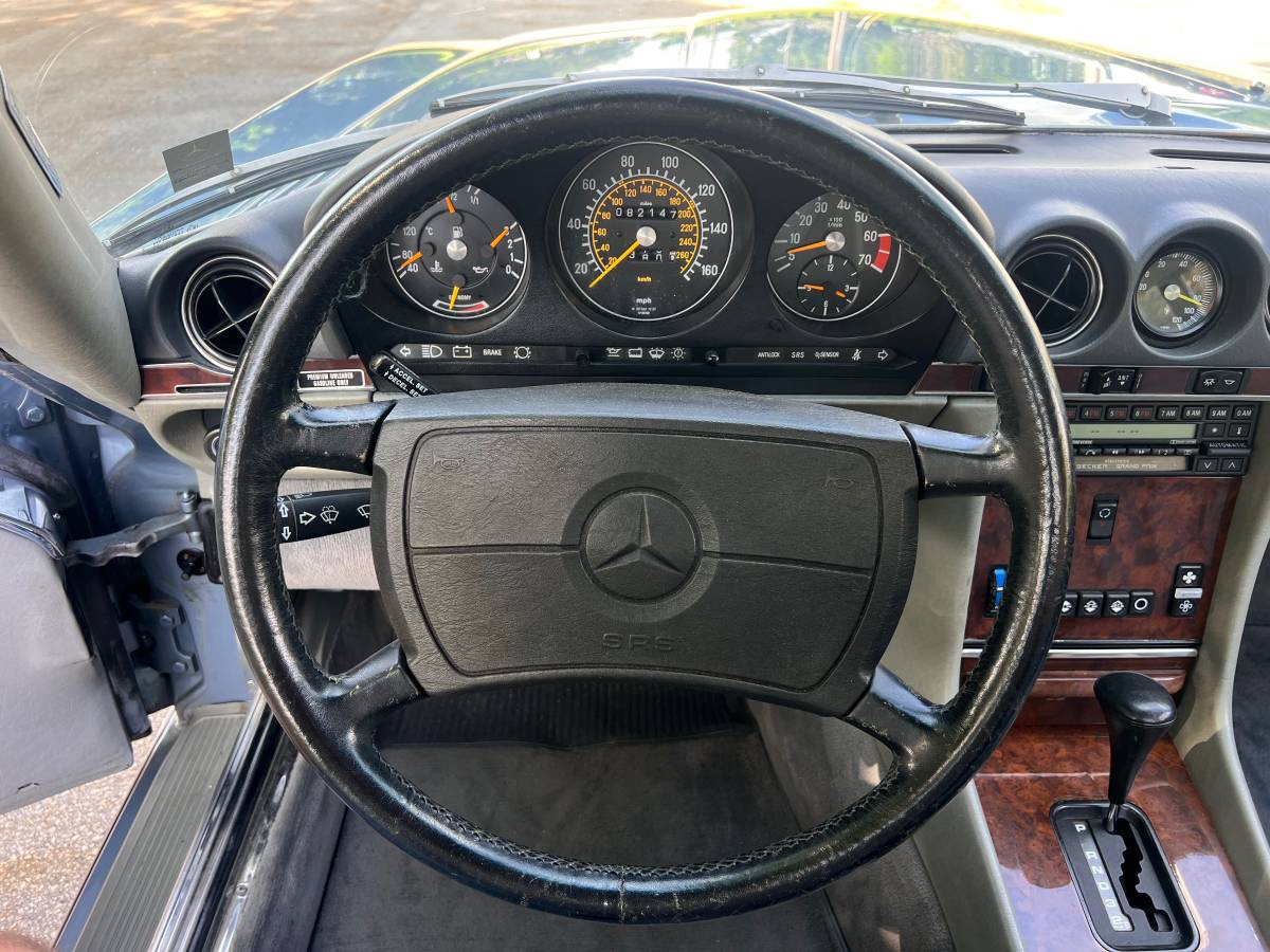 Mercedes-benz-560-560sl-1987-23