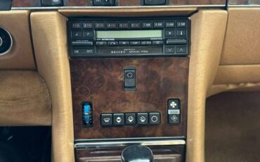 Mercedes-benz-560-560sl-1987-red-16