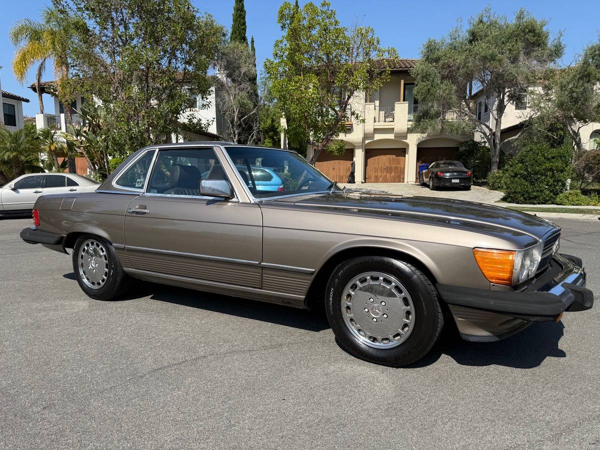 Mercedes-benz-560-560sl-1988-brown