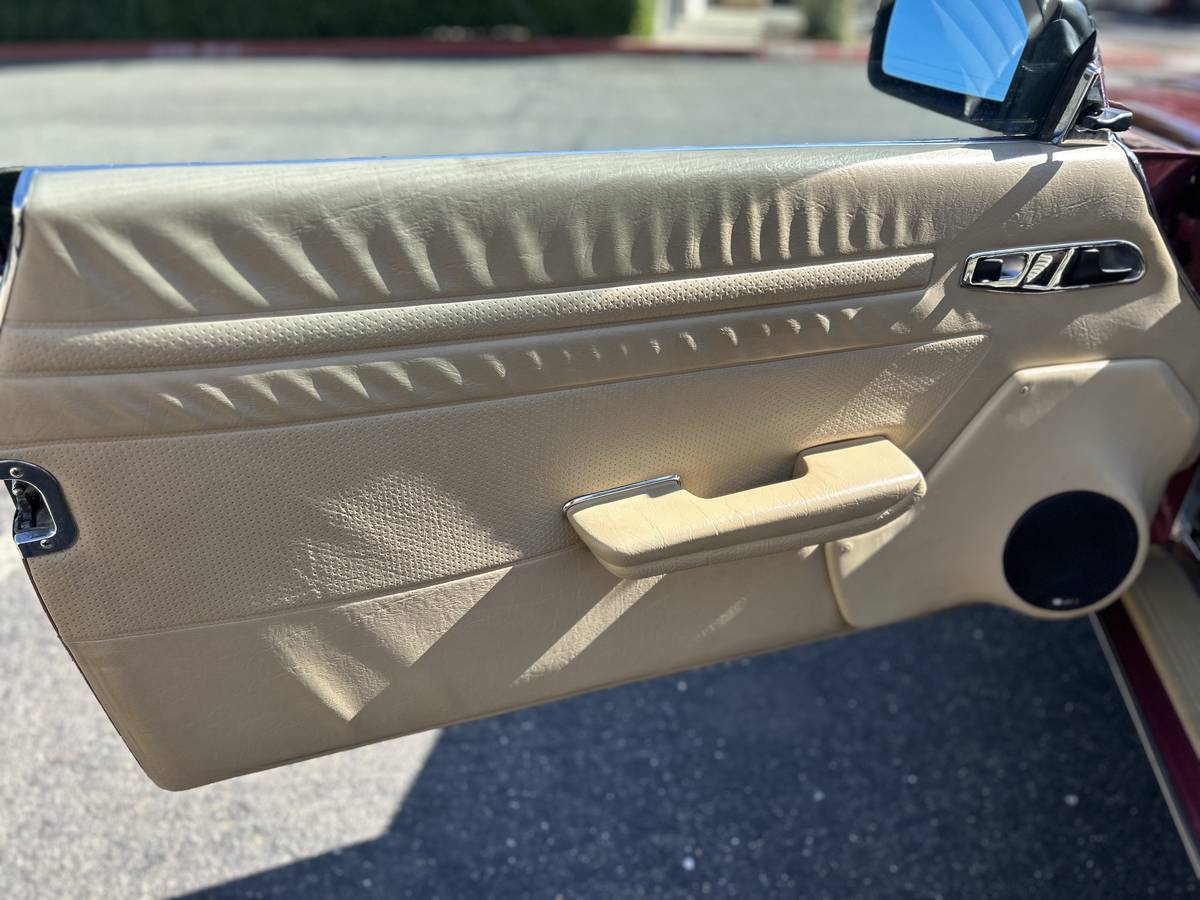 Mercedes-benz-560-560sl-1989-custom-13