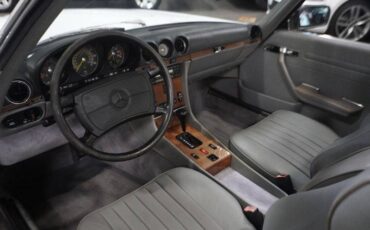 Mercedes-benz-560-class-1988-white-16