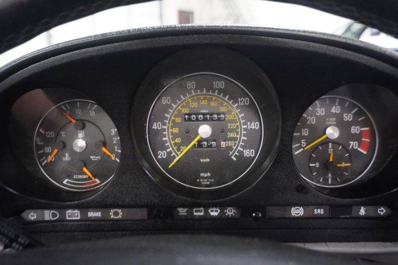 Mercedes-benz-560-class-1988-white-17