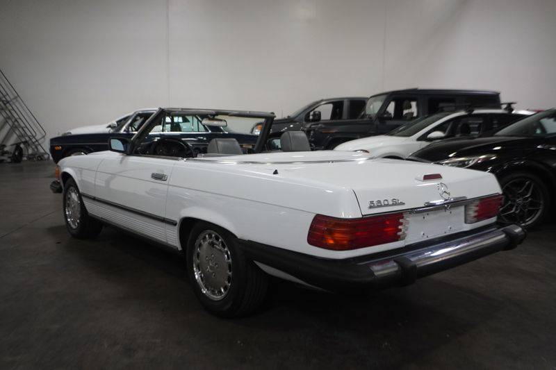 Mercedes-benz-560-class-1988-white-7