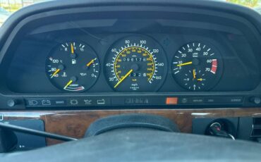 Mercedes-benz-560-sec-1986-white-12