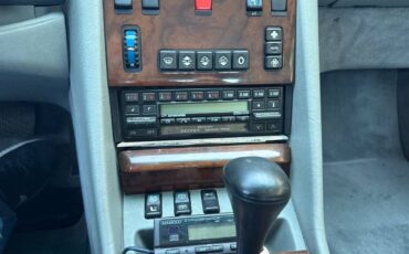 Mercedes-benz-560-sec-1986-white-13