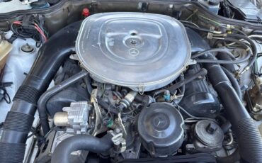 Mercedes-benz-560-sec-1986-white-20