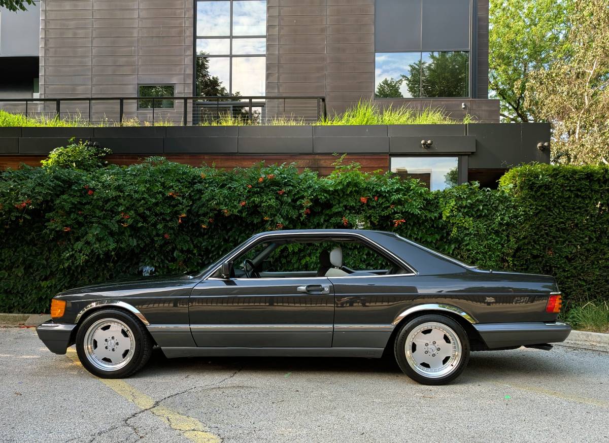 Mercedes-benz-560-sec-1991-black-4