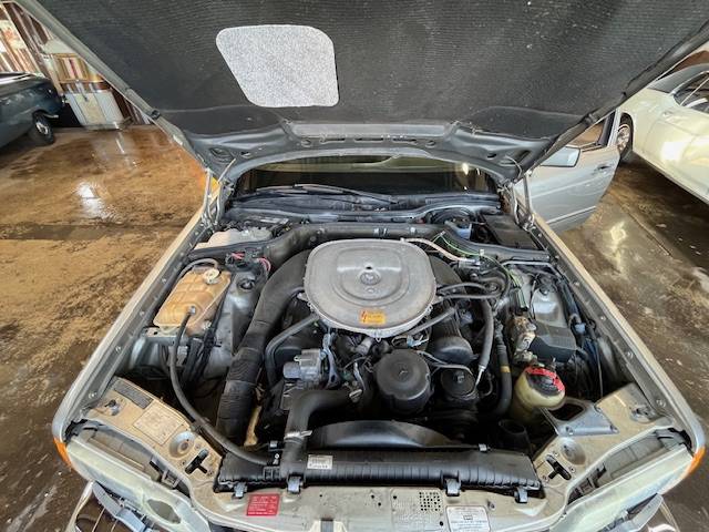 Mercedes-benz-560-sel-1987-16