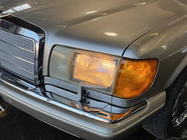 Mercedes-benz-560-sel-1987-7