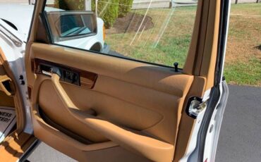Mercedes-benz-560-sel-1988-white-10