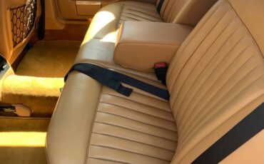 Mercedes-benz-560-sel-1988-white-11