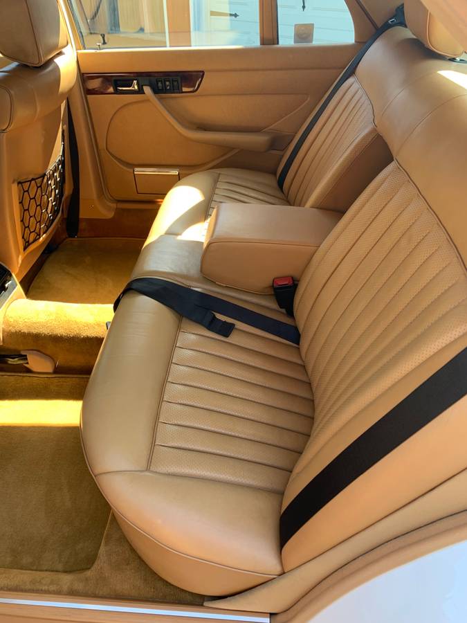 Mercedes-benz-560-sel-1988-white-11