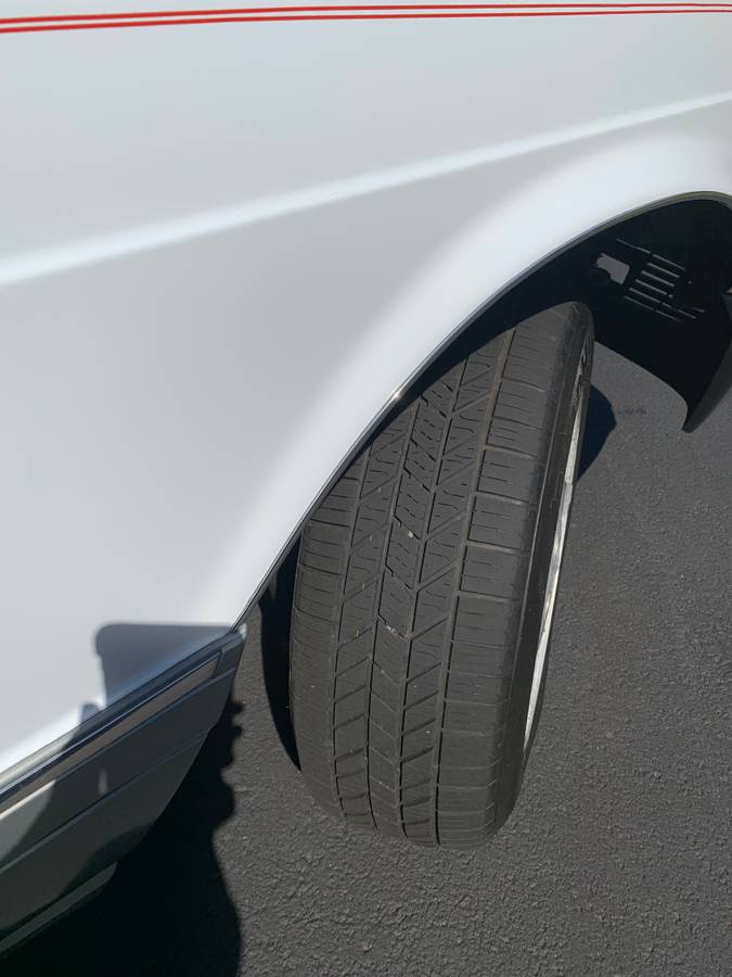 Mercedes-benz-560-sel-1988-white-18