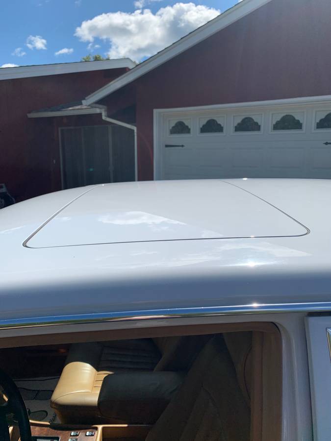 Mercedes-benz-560-sel-1988-white-5