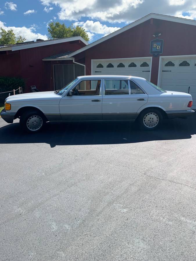 Mercedes-benz-560-sel-1988-white