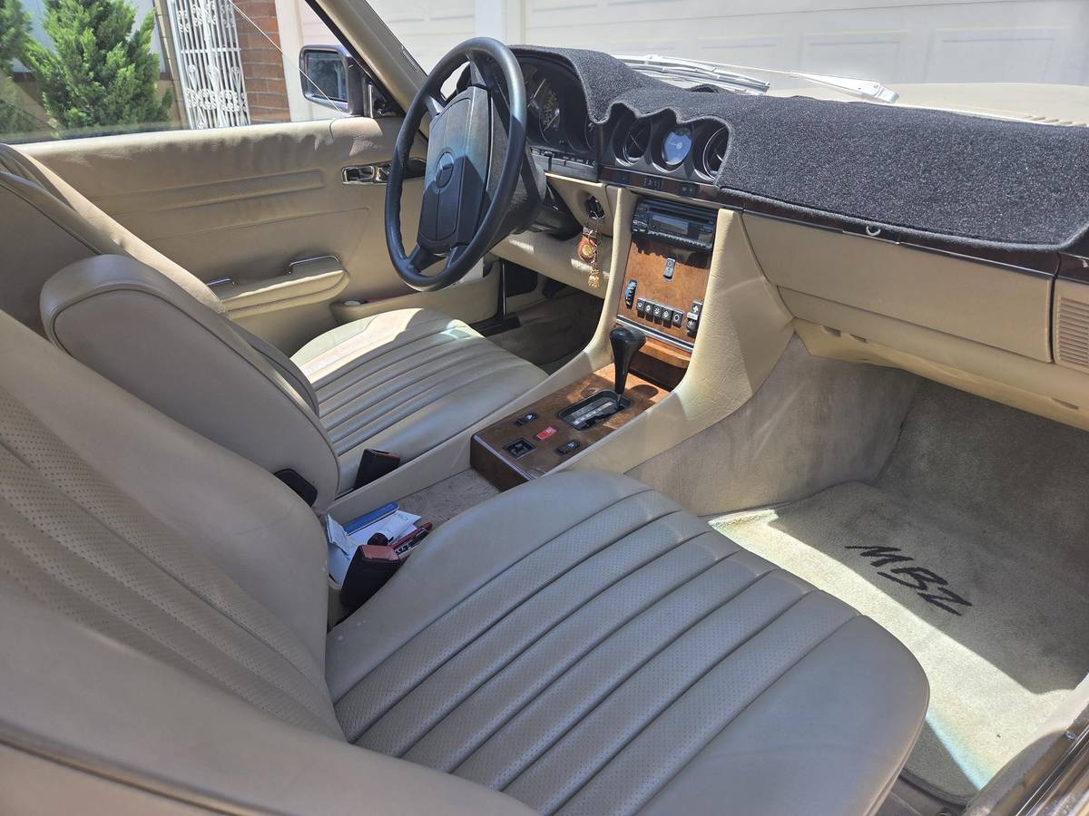 Mercedes-benz-560-sl-1986-2