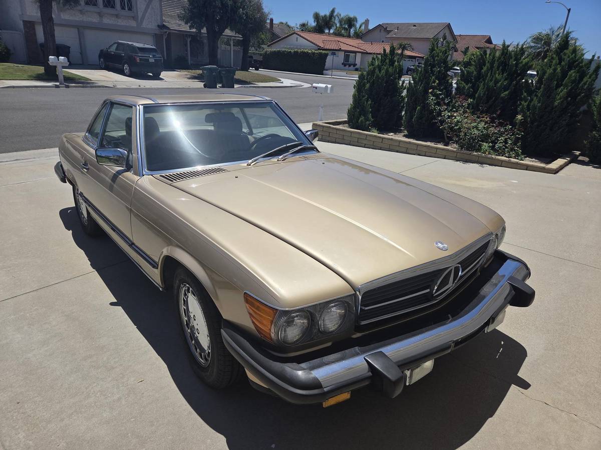 Mercedes-benz-560-sl-1986-3