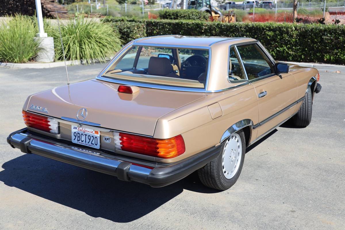 Mercedes-benz-560-sl-1986-black-19
