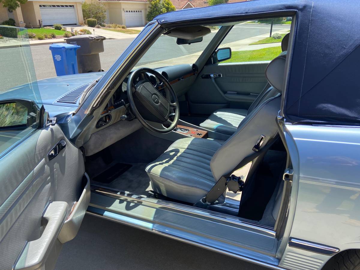 Mercedes-benz-560-sl-1986-blue-19